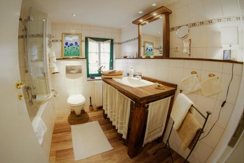 Kúpeľňa v ubytovaní Traumhaftes Elb-Chalet
