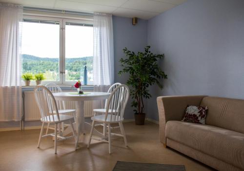 Posezení v ubytování Docksta Hotell