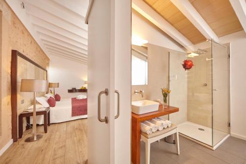 Koupelna v ubytování Bennoc Petit Hotel - Only Adults
