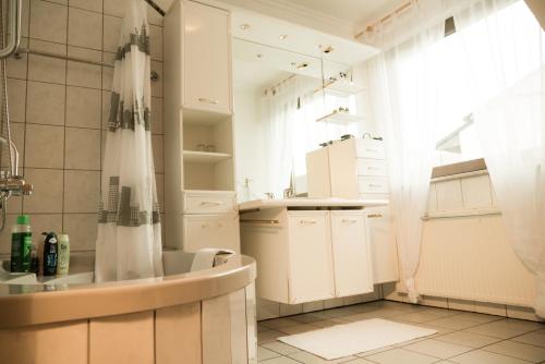 Bilik mandi di Haus Helene