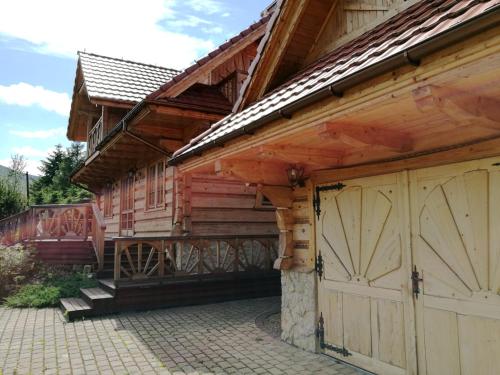 Budova, kde se vila nachází