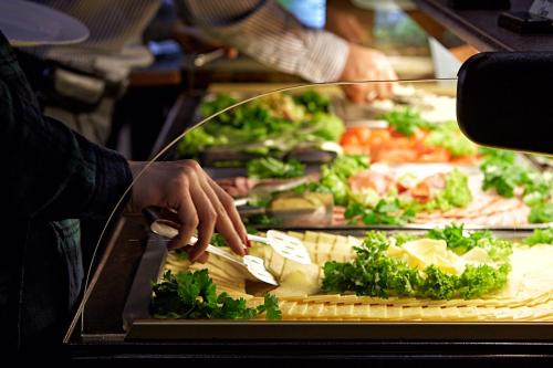 Φαγητό σε αυτό το ξενοδοχείο ή κάπου εκεί κοντά