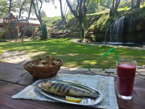 Imagen de la galería de Gradačka Banja brvnare, en Gradac