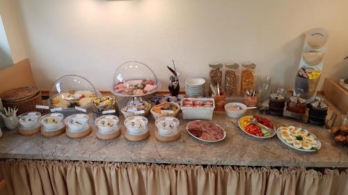 Mad på pensionatet eller i nærheden