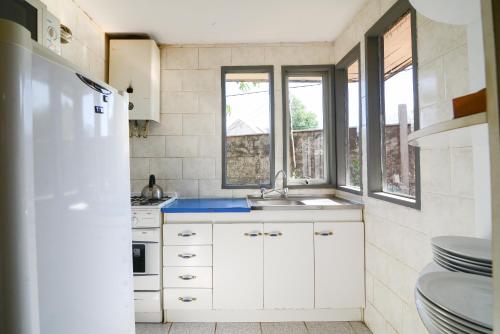 Küche/Küchenzeile in der Unterkunft Cabañas Neuquen