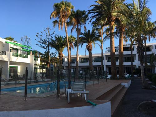 Paradise Club Oasis