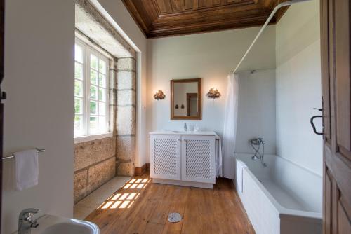 Un baño de Quinta de Luou