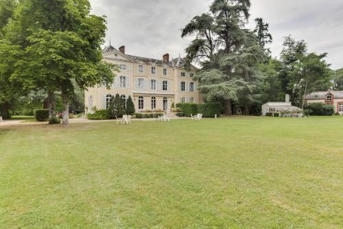 Gallery image of Chateau De Chicamour in Sury-aux-Bois