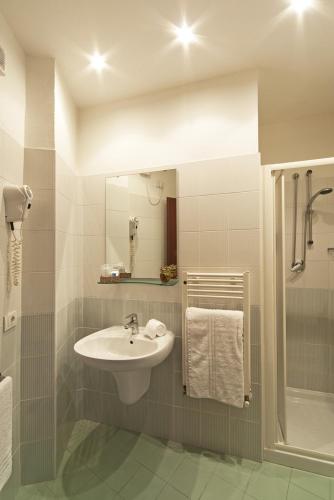 Ένα μπάνιο στο Hotel Regina Fronte Mare