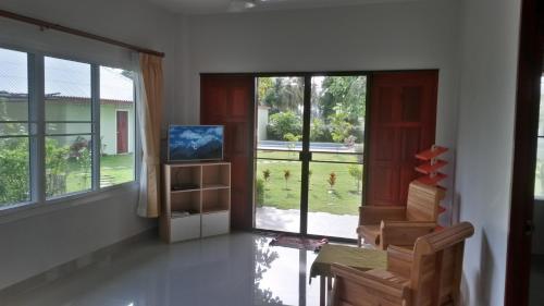 Televisyen dan/atau pusat hiburan di Ban Khan LeeMa