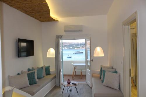 Posezení v ubytování Alidian bay Suites Leros