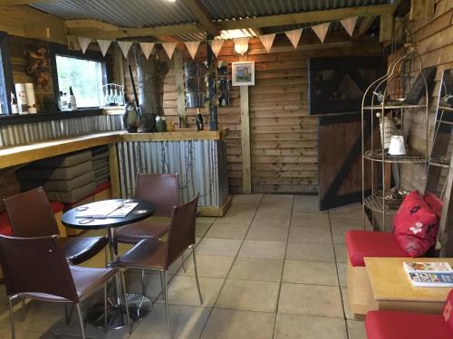 Gallery image of Wellbank Shepherds Hut in Chetwynd