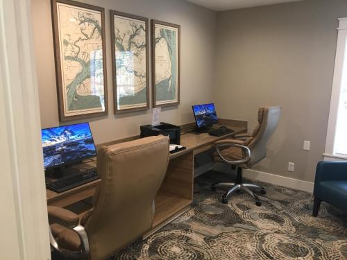 Palmera Inn and Suites photo 25