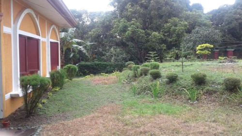 Zahrada ubytování John's M Den Tagaytay City