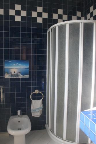 A bathroom at Fiore delle Valli