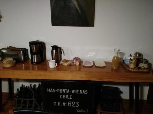 Příslušenství pro přípravu čaje a kávy v ubytování Hostería de la Patagonia