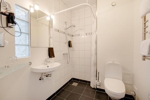 Vannituba majutusasutuses Hotel Jernbanegade