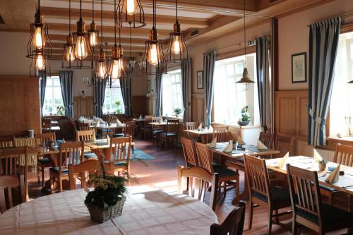 Restoranas ar kita vieta pavalgyti apgyvendinimo įstaigoje Mühlengasthof Landesbergen