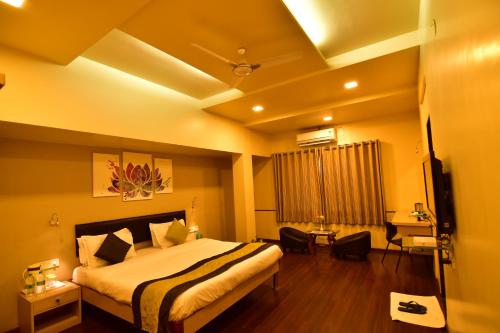 Gallery image of MY Bizz Hotel Sapna in Pune