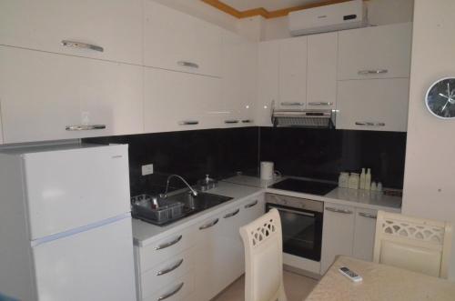 Gallery image of Everest Apartments Shengjin in Shëngjin