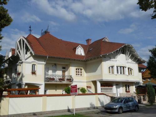 Apartmanház Sipos Siófok