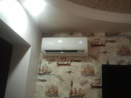 TV a/nebo společenská místnost v ubytování Private House in Batumi