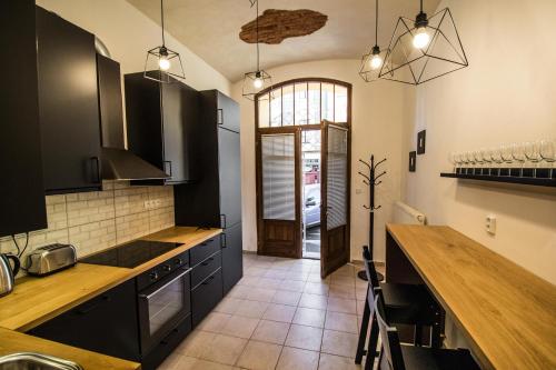 Brooklyn Sauna Apt by Ruterra