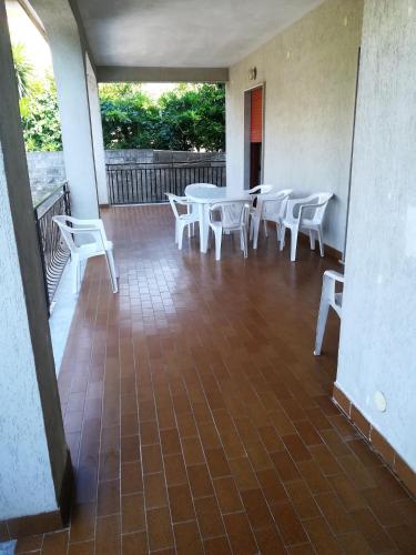 Ein Balkon oder eine Terrasse in der Unterkunft Donnabella House