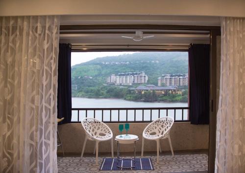 Gallery image of Lavasa Luxury Lakeview Studio in Lavasa
