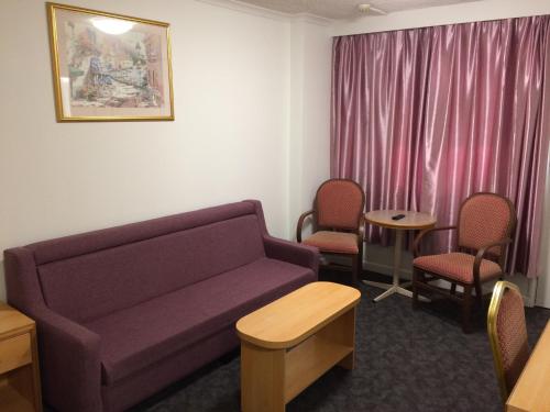 Edgecliff Lodge Motel Image