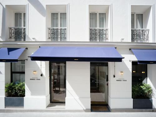 Gallery image of Hotel Rendez-Vous Batignolles in Paris