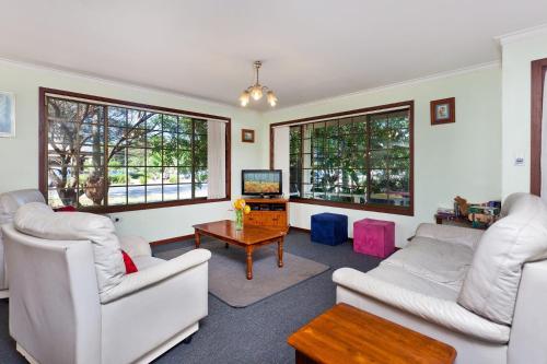 Gallery image of Byron Bay Accom Marvel St Byron Bay in Byron Bay