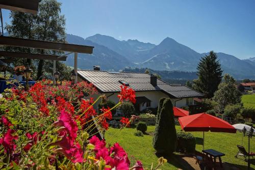 Gallery image of Panorama Hotel Kaserer in Fischen