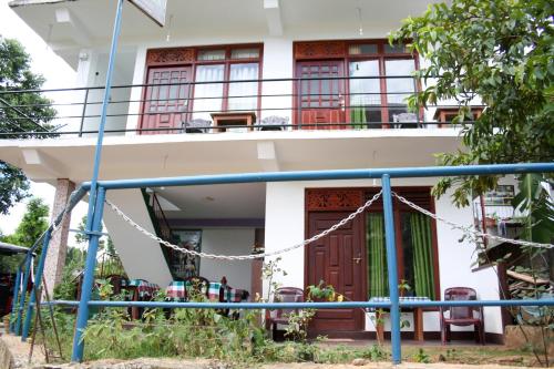 Balkoni atau teres di Elegant Home Stay