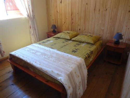 Postel nebo postele na pokoji v ubytování Gîtes Alamanda