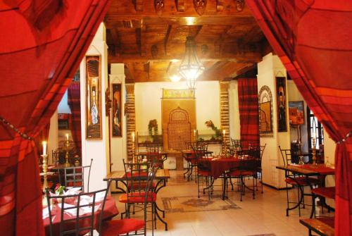 Restaurace v ubytování Caverne d'Ali Baba
