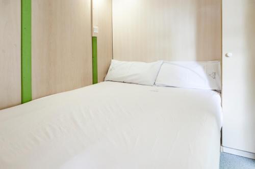 Ein Bett oder Betten in einem Zimmer der Unterkunft Camping Platja Cambrils