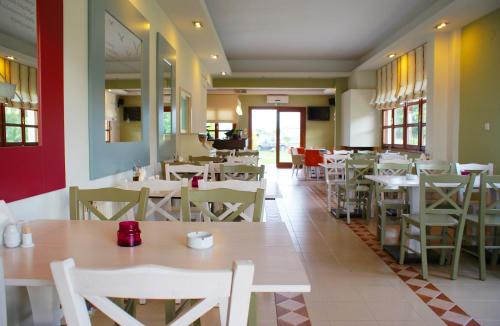 Restaurace v ubytování Doviros Hotel