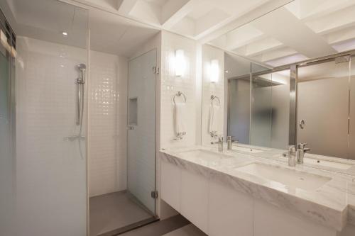 Ванная комната в Mila Hotel