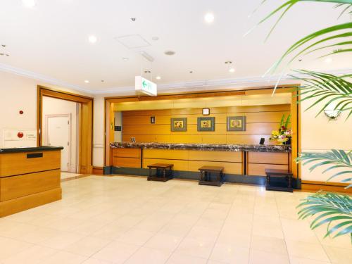 a lobby of a hospital with a waiting room at Grand Hotel Hamamatsu in Hamamatsu