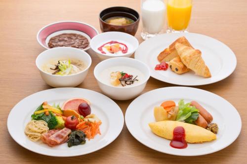Opciones de desayuno para los huéspedes de Nakajimaya Grand Hotel