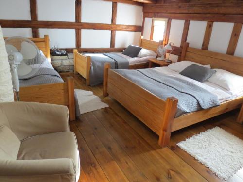 Una cama o camas en una habitación de The Blue Beetroot