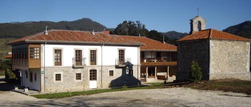 Gallery image of Hotel Casona Cuervo in San Tirso de Candamo