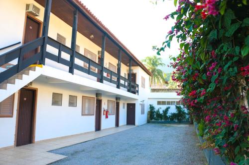 Gallery image of Pousada Nayane in Barequeçaba
