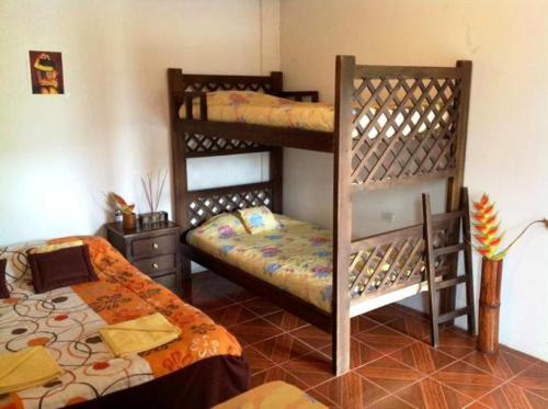Двуетажно легло или двуетажни легла в стая в Hostería Mindo Samay Juku