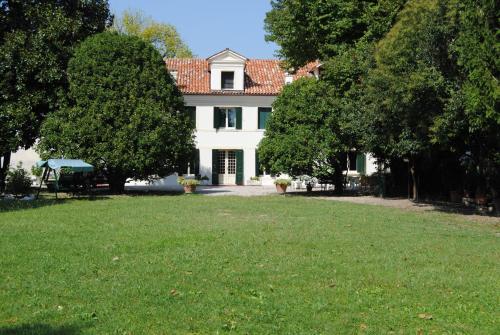 Κήπος έξω από το Ca' Settecento "Villa Cavazza Querini"