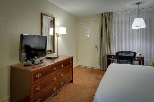 Gallery image of Vagabond Inn Executive SFO in Burlingame