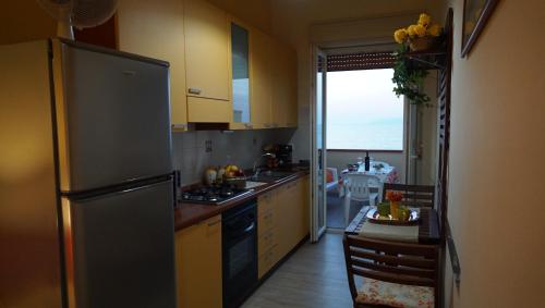 Dapur atau dapur kecil di Terrazza Sul Mare