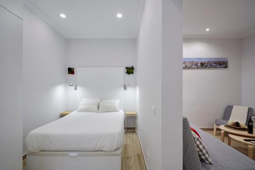 Postel nebo postele na pokoji v ubytování LEEWAYS LOFT in VALENCIA