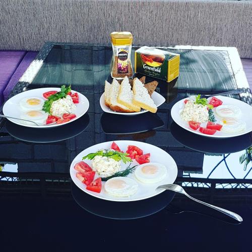 Eten bij of ergens in de buurt van het hotel

